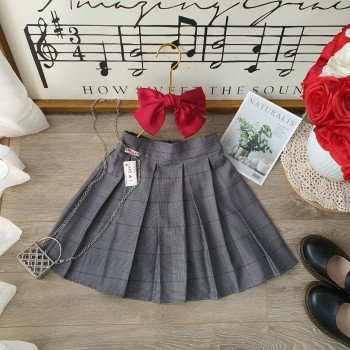 Chân váy kẻ xếp ly kèm quần size 7-15